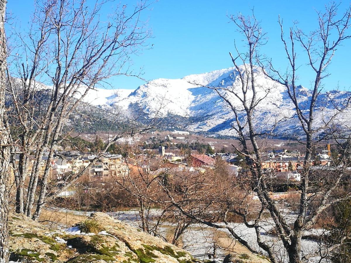 Navarubia Navacerrada Luaran gambar